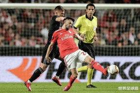 九游sports-阿斯顿维拉发布备战花絮，今晚状态回暖，葡超任务艰巨，训练强度明显提升-九游sports