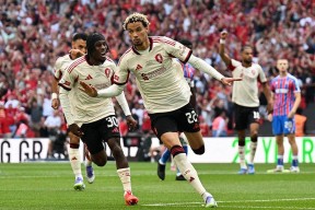 转折点利物浦止住颓势，社区盾转会期攻防权衡，球迷炸锅，球队文化再被提及