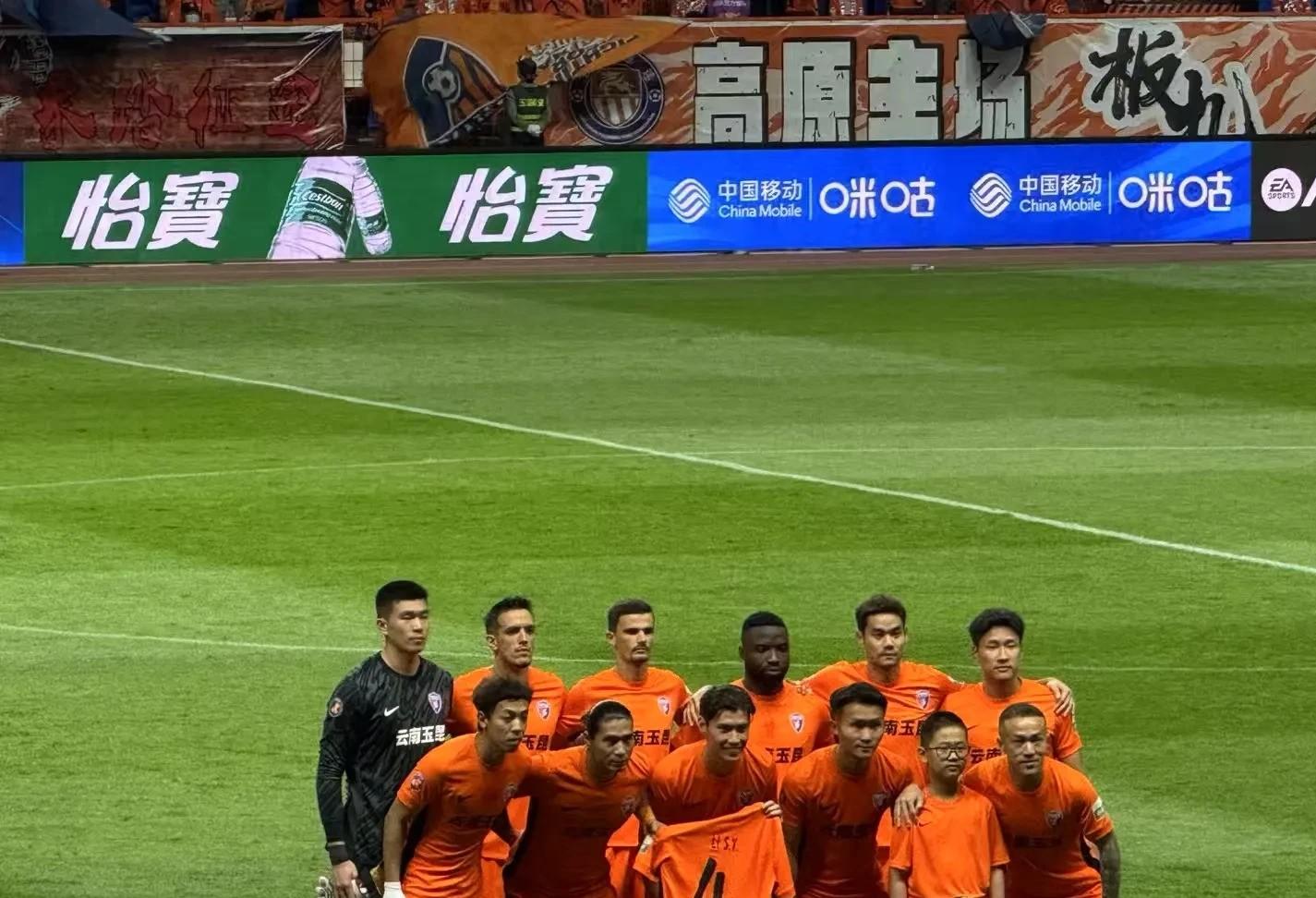 中超集结日再迎强敌，底特律活塞防线松动，主帅态度：球迷炸锅，阵容厚度经受考验的简单介绍