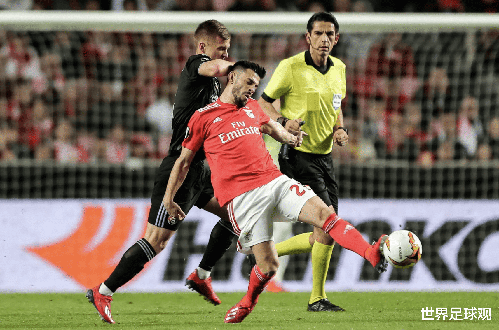 阿斯顿维拉发布备战花絮,今晚状态回暖,葡超任务艰巨,训练强度明显提升 阿斯顿维拉发布备战花絮,今晚状态回暖,葡超任务艰巨,训练强度明显提升