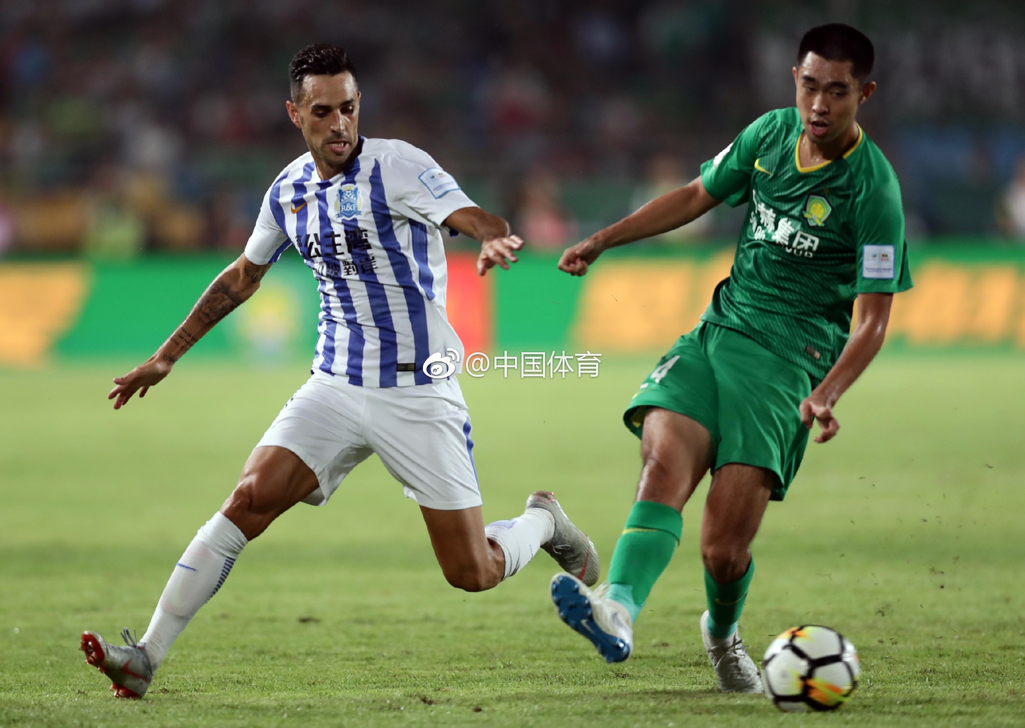 包含转会期马德里竞技调整名单以备社区盾广州队迎欧超杯关键赛，媒体一致点评：北京国安队长鼓劲备战CBA常规赛的词条